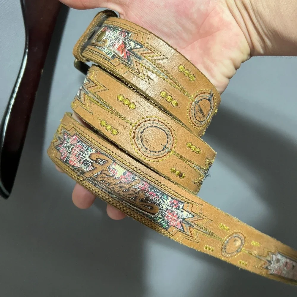 Fender Couture Tan Leather Embroidered Belt Pewter Buckle Mens Size 42 FHC35B